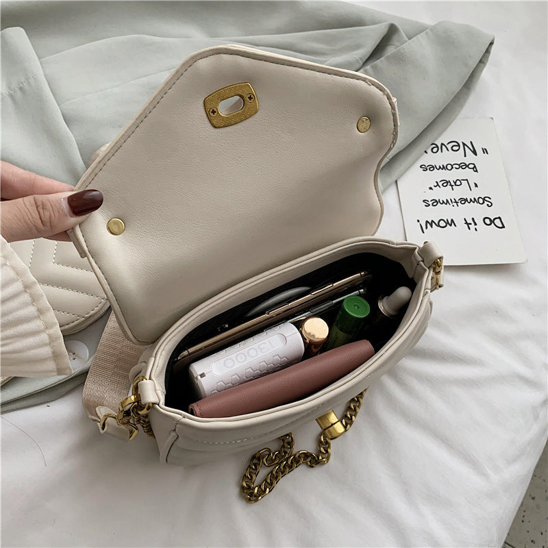 New Bag Women Diagonal Mesh Red Summer Shoulder Bag Shoulder Bag Women Small Design Sense Chain Embroidered Thread Mother Bag